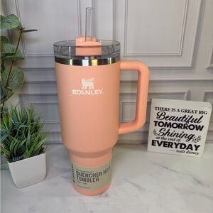 Stanley Creamsicle 40oz Quencher BNWT